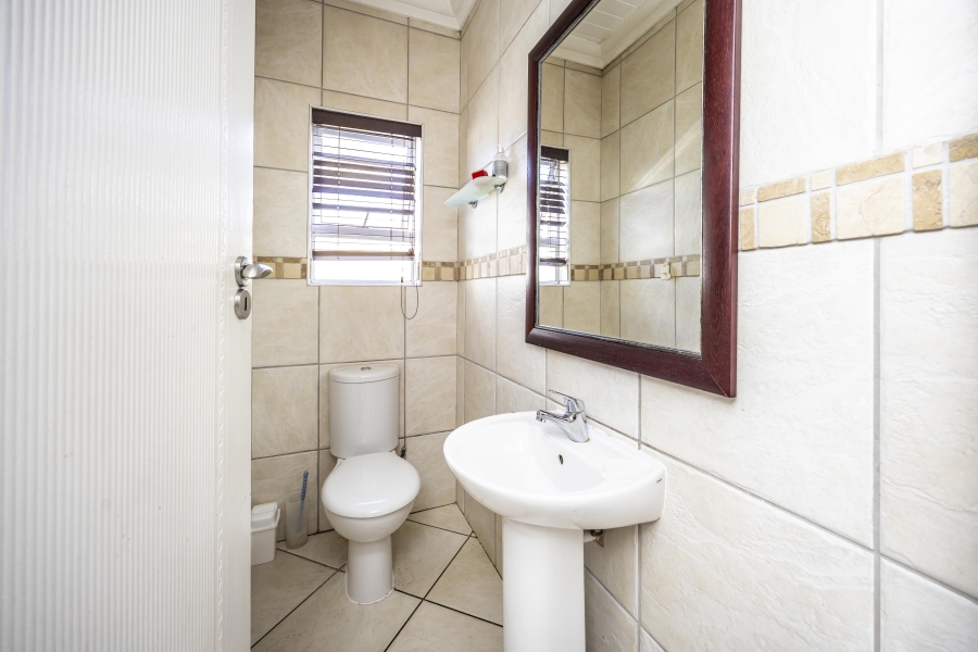 3 Bedroom Property for Sale in Gonubie North Eastern Cape